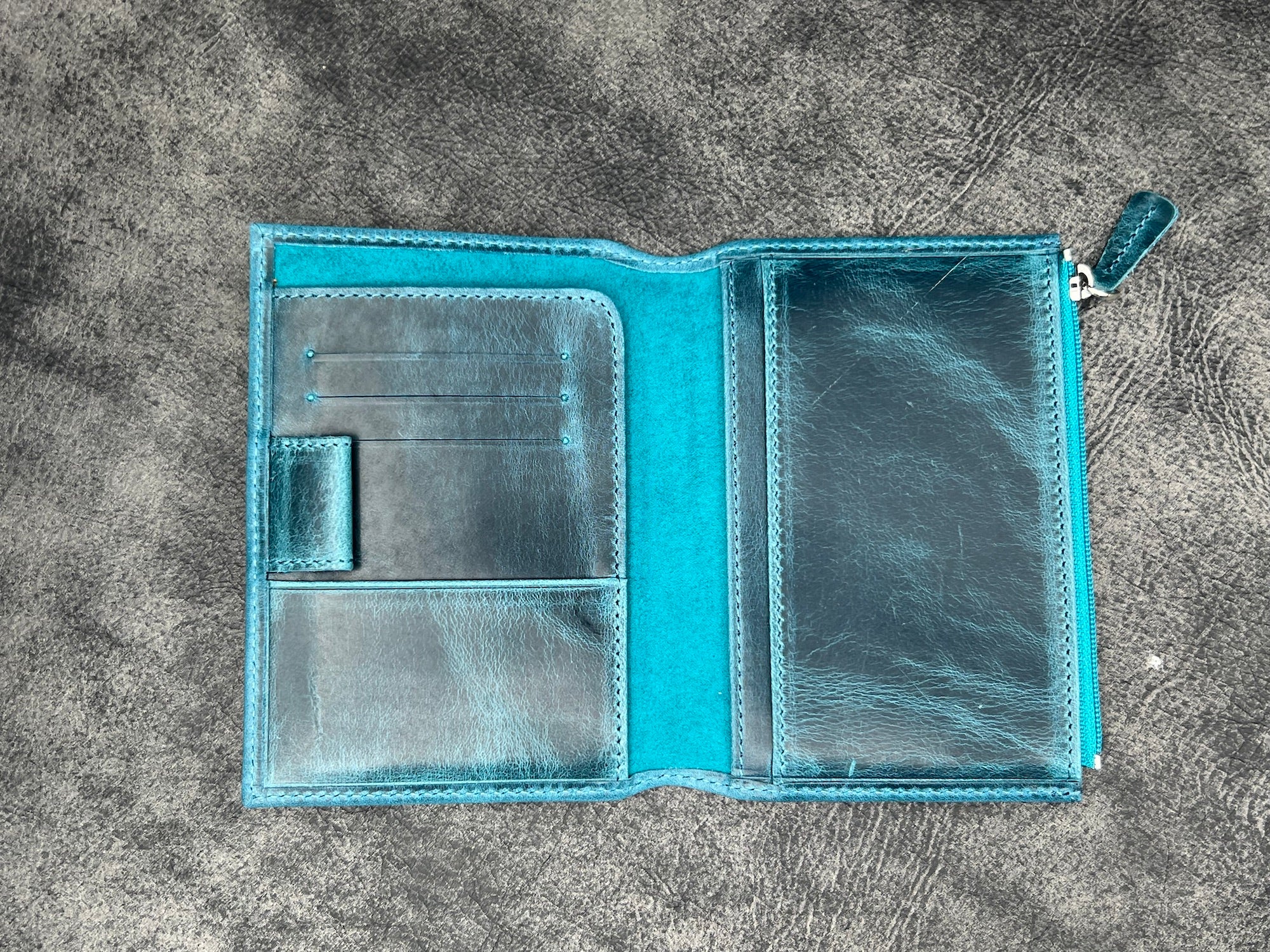 Leather Wallet Insert for Traveler's Notebook - Passport Size - C. H. Ocean Blue