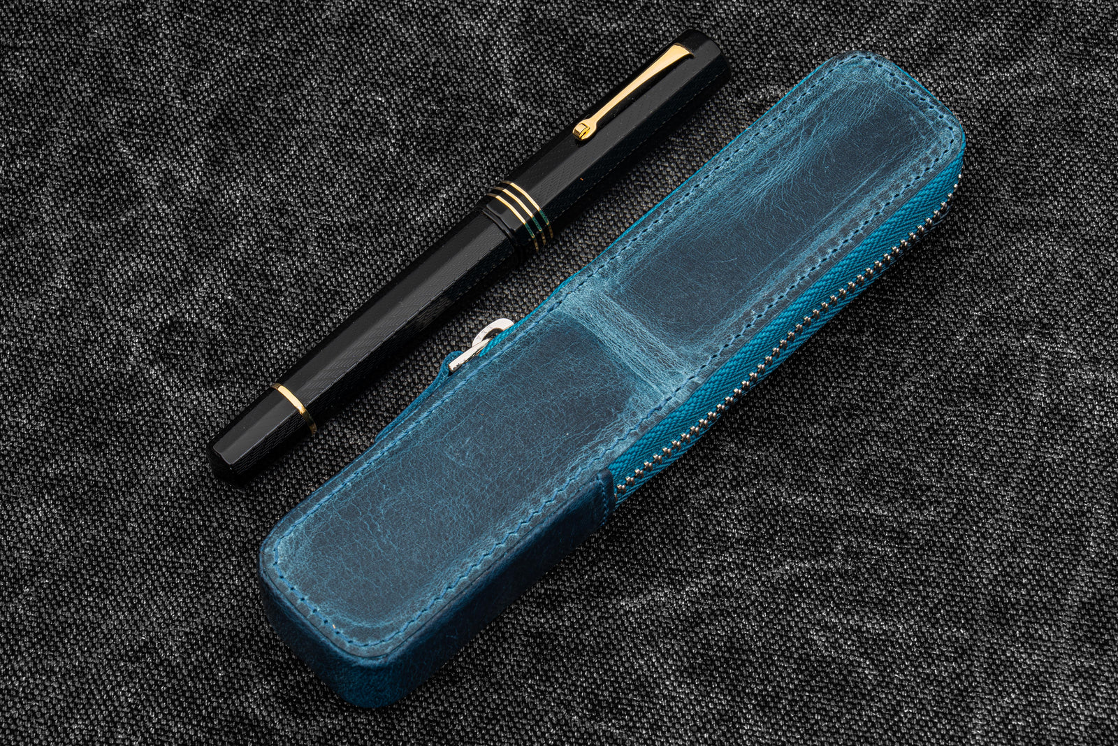 Leather Zippered Magnum Opus Single Hard Pen Case For Oversized Pens & Namiki Emperor - Crazy Horse Ocean Blue