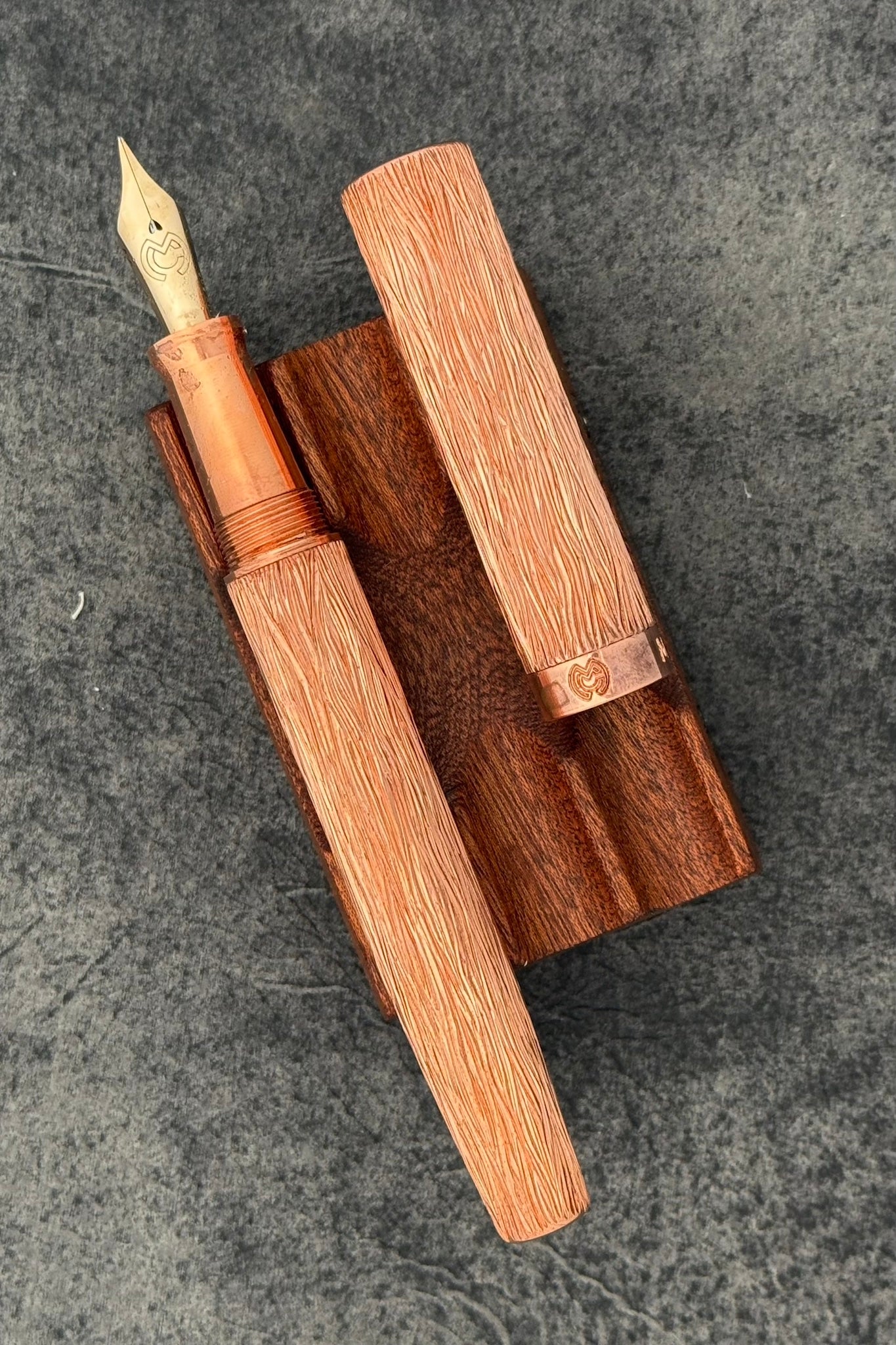 Magna Carta Mag 600 Fountain Pen True Flex Nib - Etched Solid Copper (Lightweight)