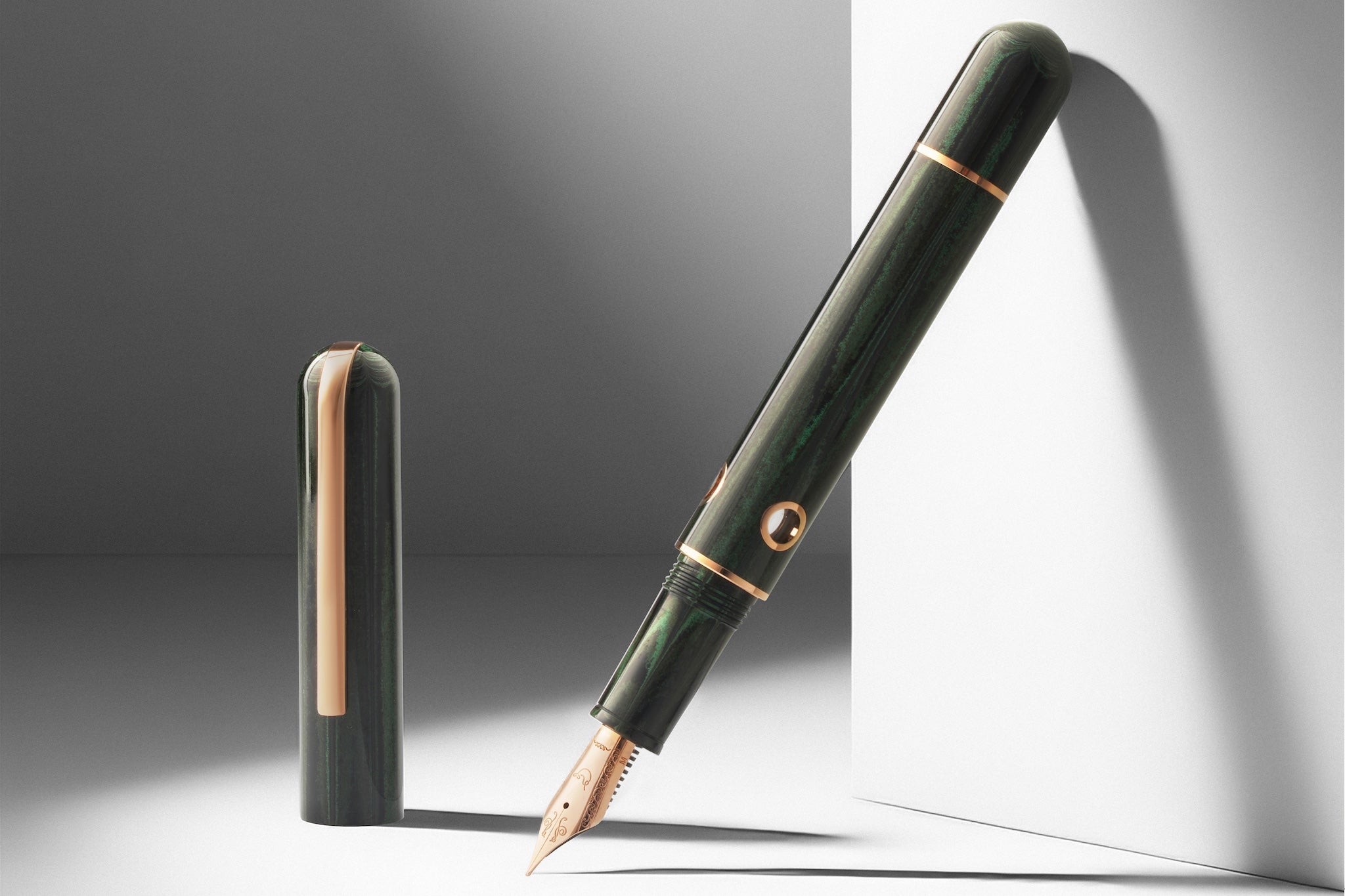 Nahvalur (Narwhal) Nautilus Fountain Pen - Chelonia Green