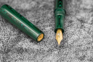 Galen X Studyo Agackakan - Fountain Pen V1 - Ebonite Deep Green
