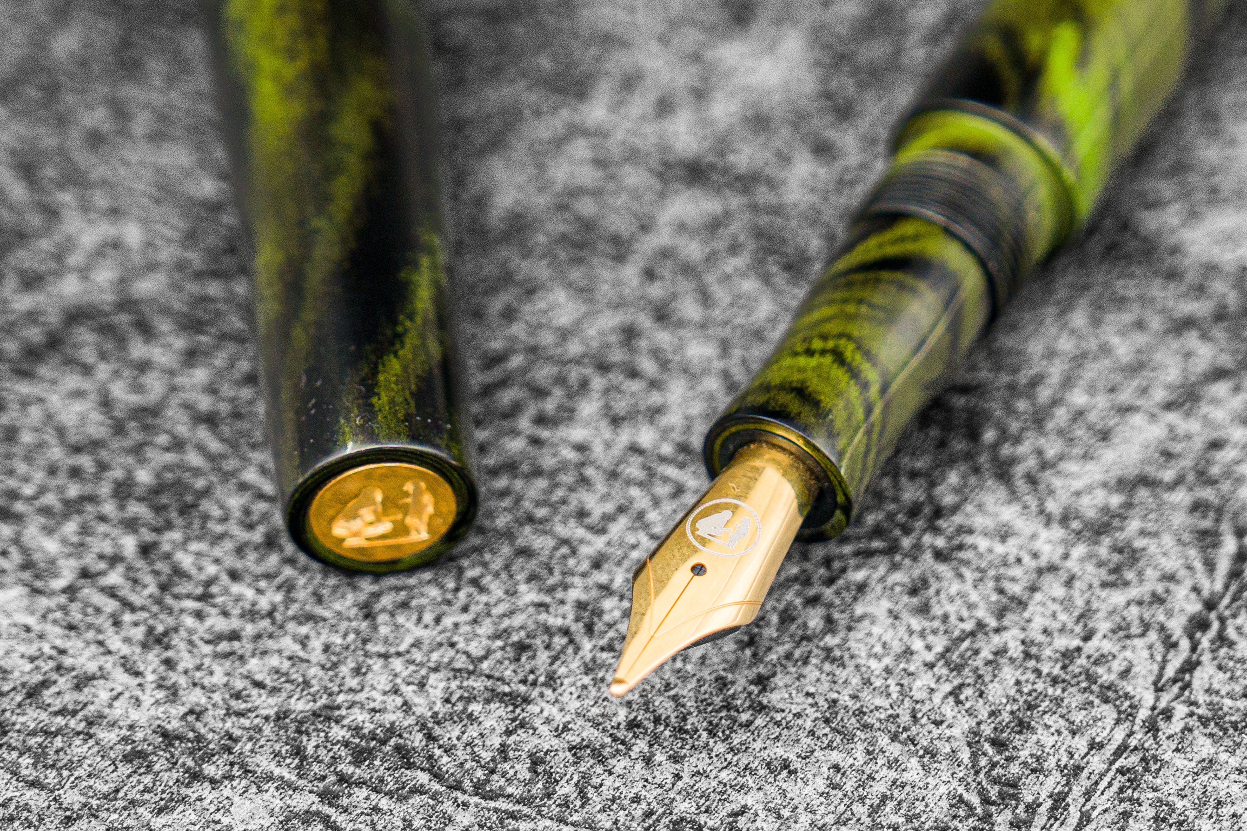 Galen X Studyo Agackakan - Fountain Pen V1 - Ebonite Yellow Green