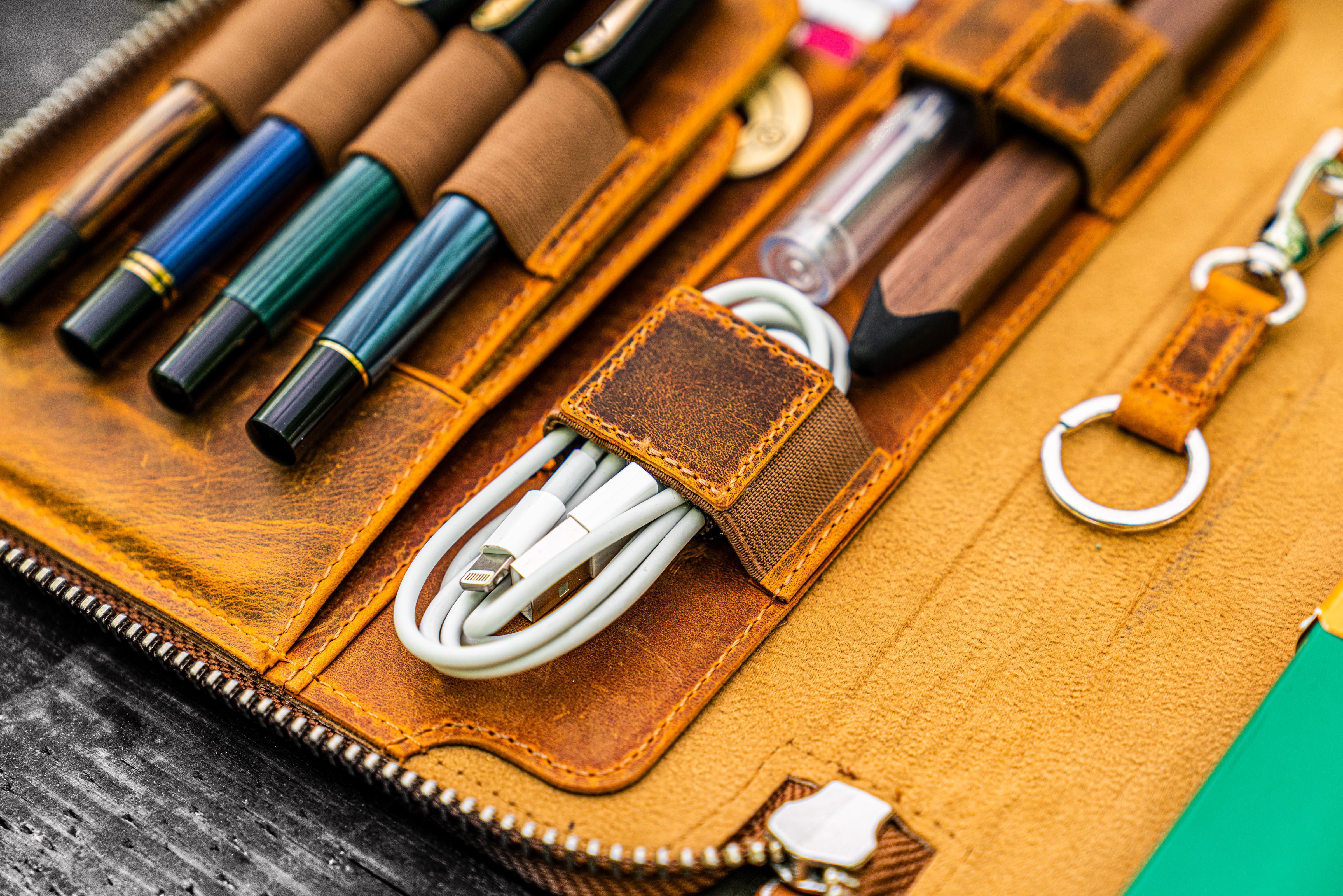 Leather Zippered iPad Mini & Large Moleskine Folio - Crazy Horse Brown-Galen Leather