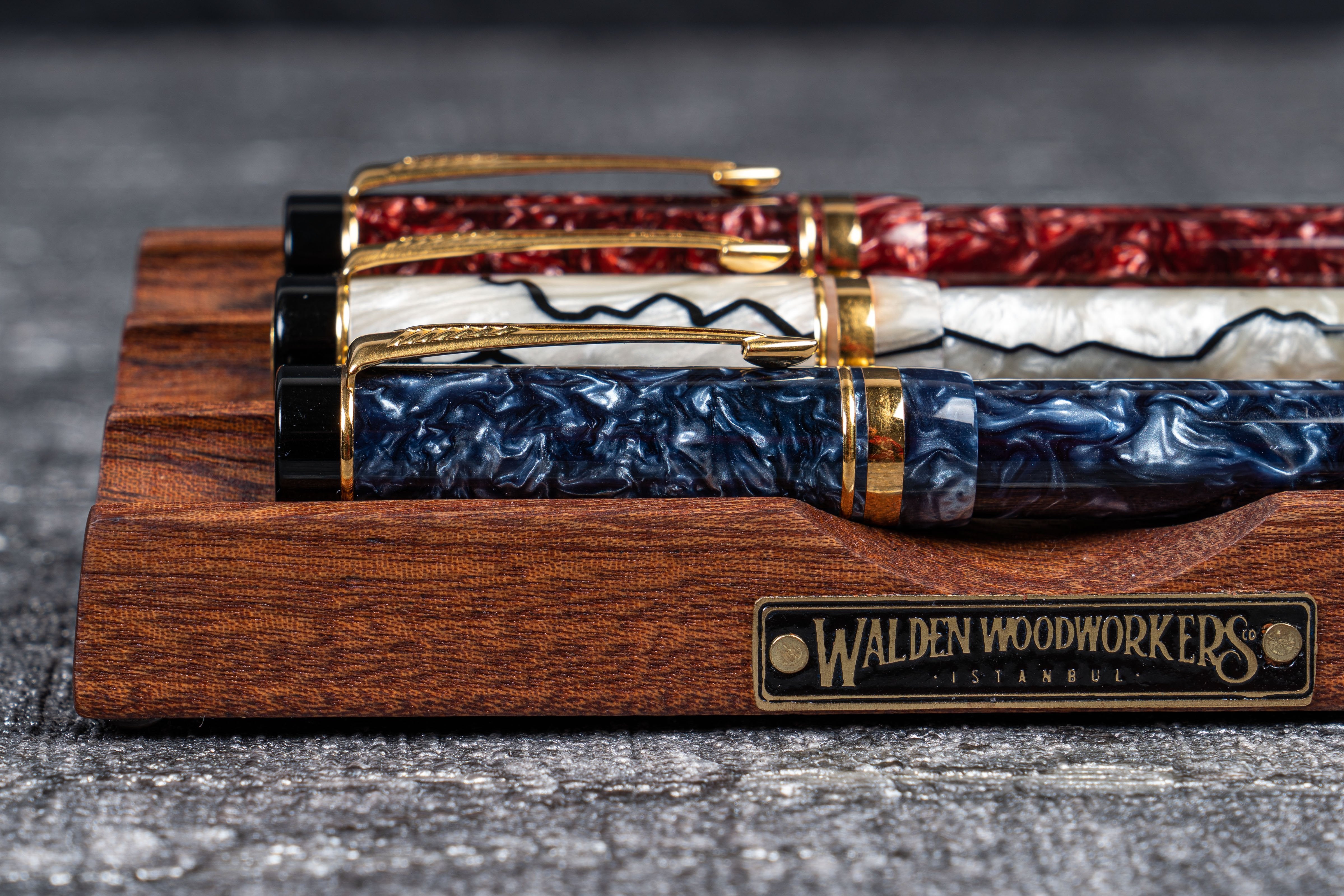 The Pen Bed Wooden Fountain Pen Stand - Mahogany