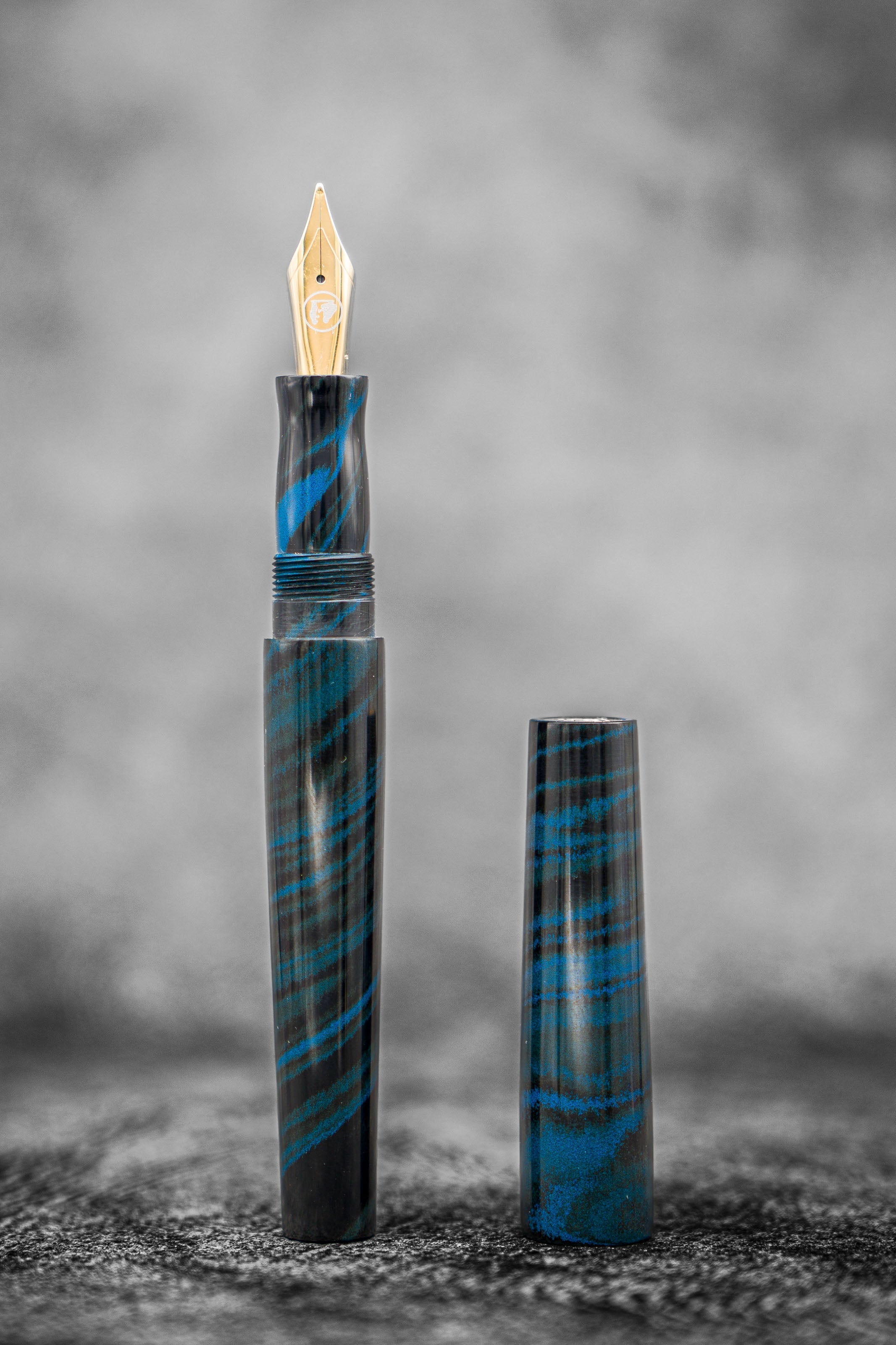 Galen X Studyo Agackakan - Fountain Pen V1 - Ebonite Blue