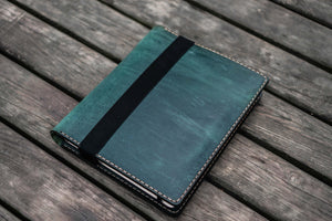 iPad Air/Pro & Extra Large Moleskine Cover - Crazy Horse Forest Green-Galen Leather