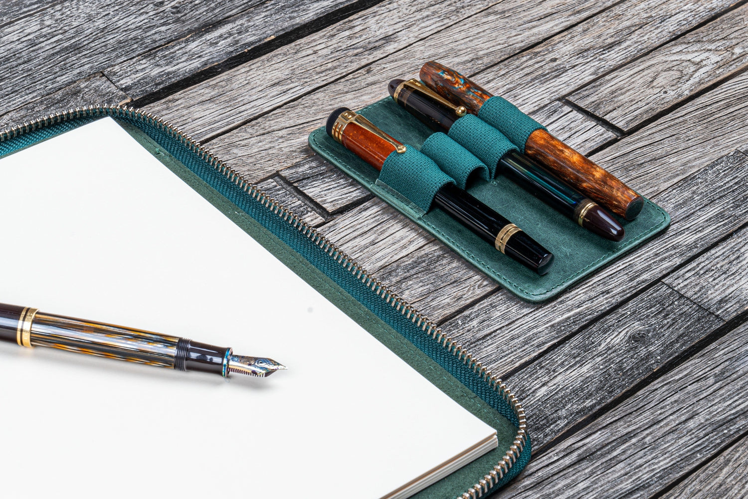 Leather Zippered Leuchtturm1917 B5 & Extra Large Moleskine Folio - Crazy Horse Forest Green-Galen Leather
