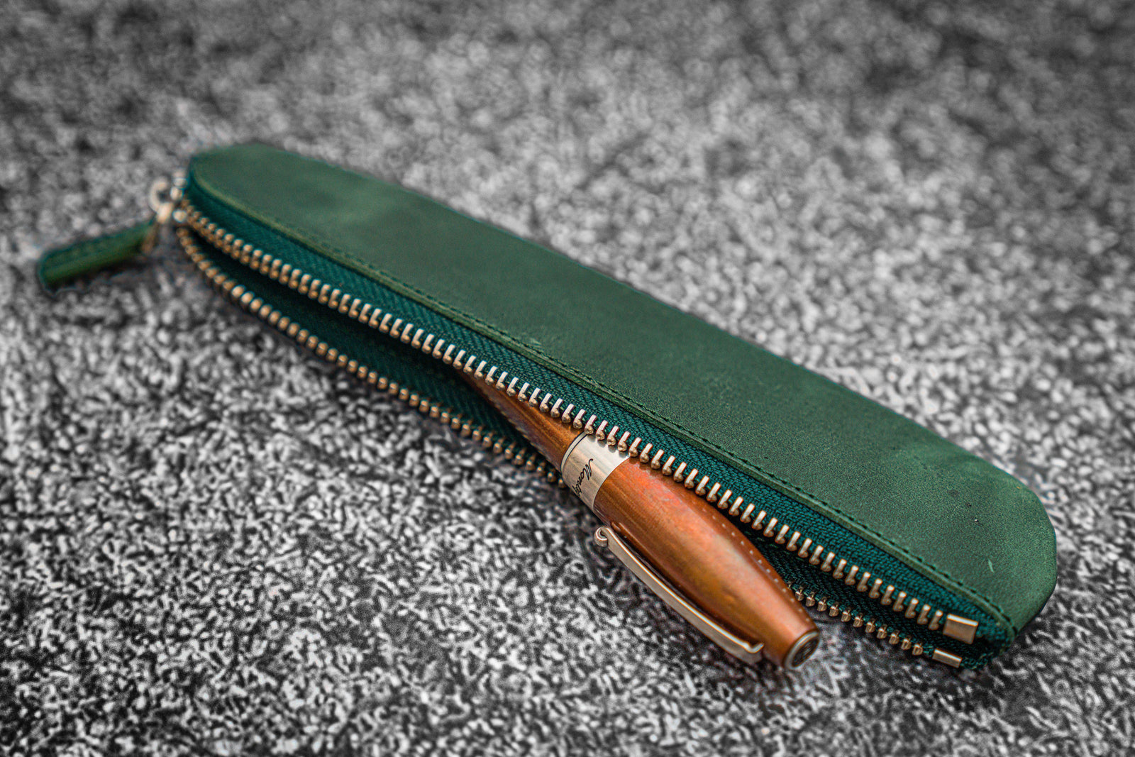Leather Zippered Single Fountain Pen Pouch - Crazy Horse Forest Green-Galen Leather