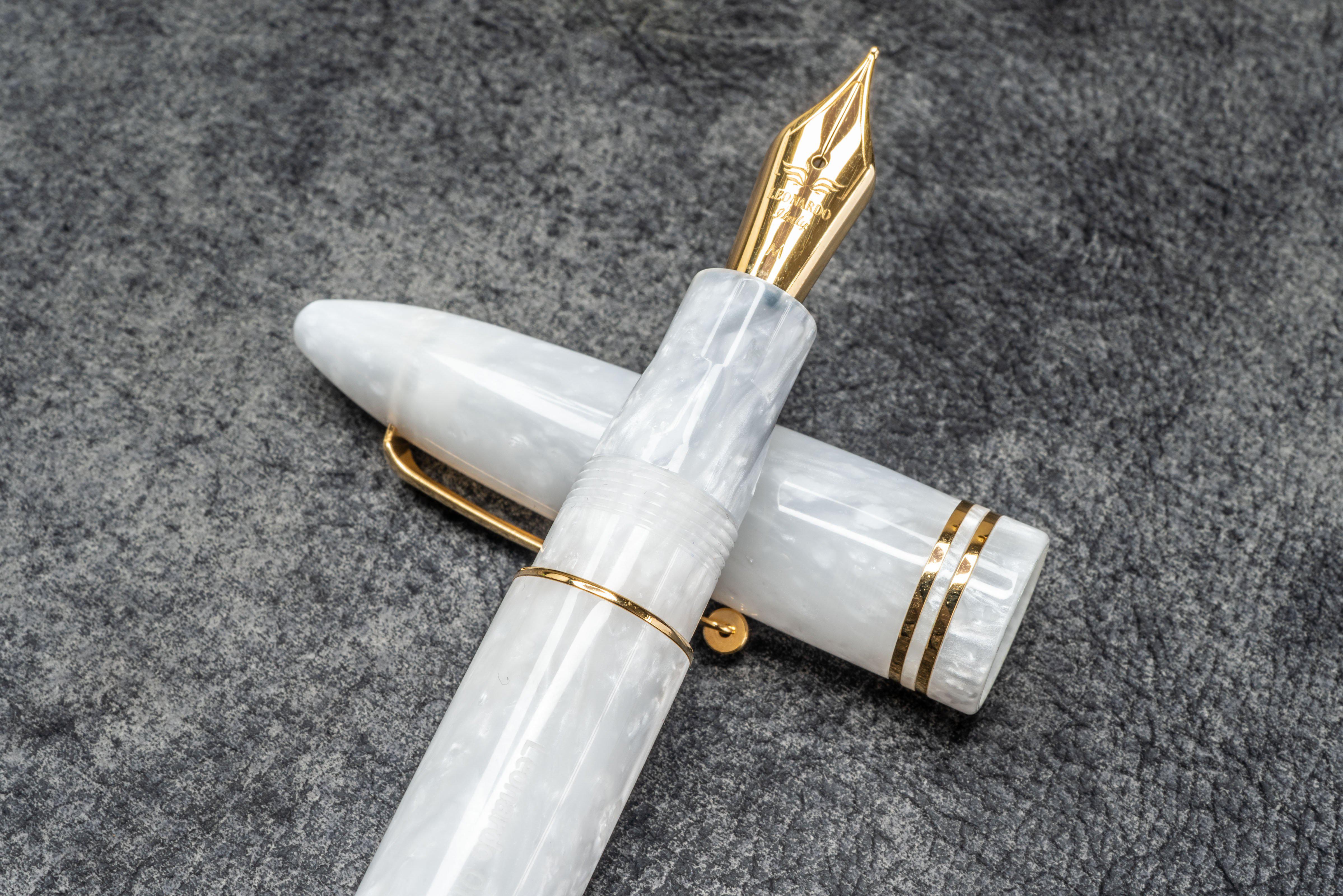 Leonardo Furore Fountain Pen - White Salt GT-Galen Leather