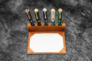 The Writer’s Pen Dock - 5 Slots Pen Stand with Notepad Holder - Crazy Horse Tan