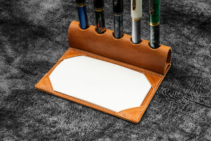 The Writer’s Pen Dock - 5 Slots Pen Stand with Notepad Holder - Crazy Horse Tan