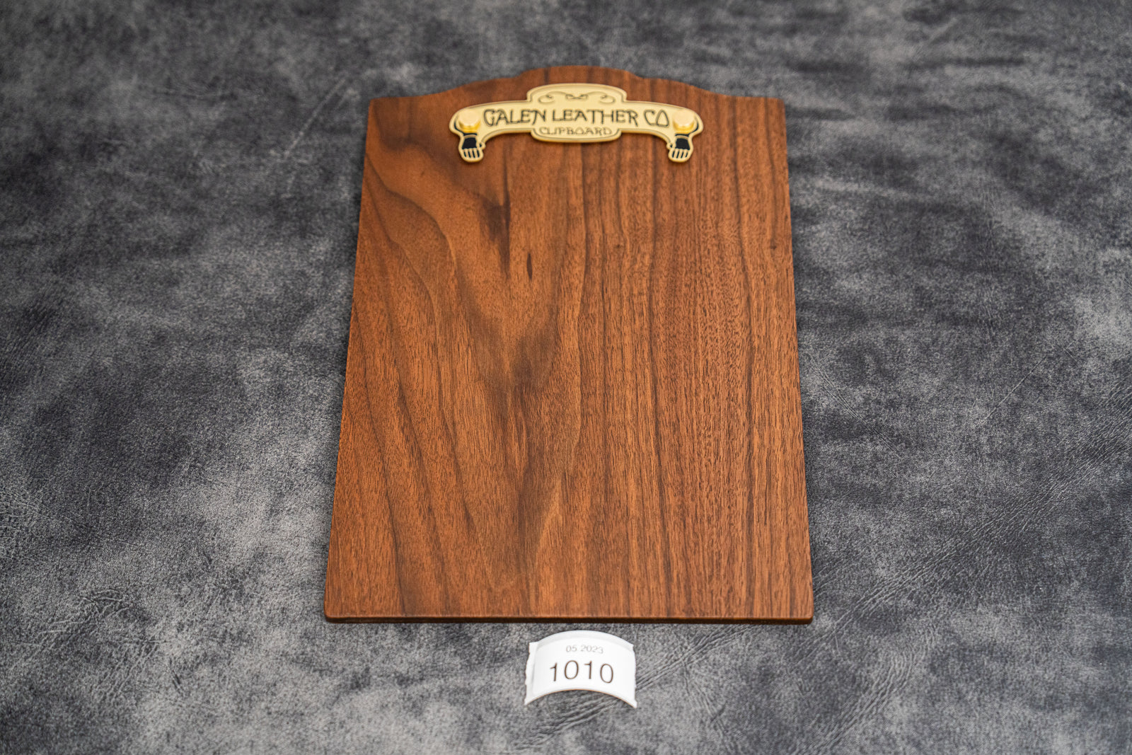SECONDS WOODEN A4 CLIPBOARD - WALNUT- 1010