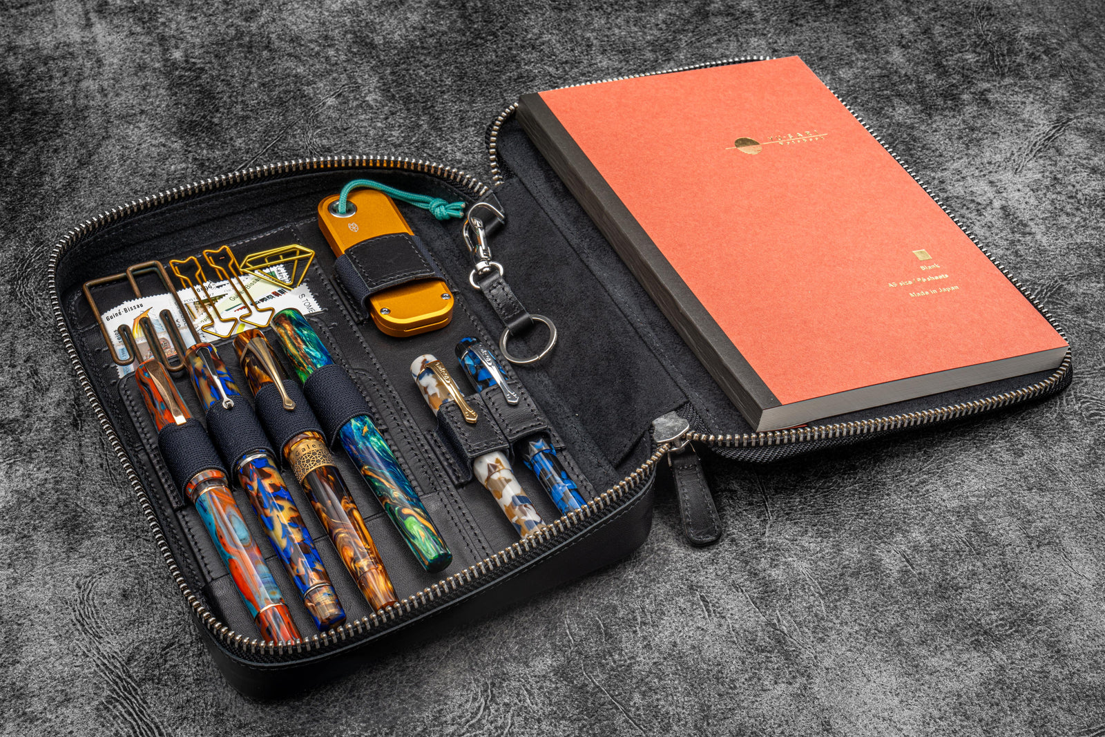 Expansi-Folio Leather Wide A5 Zip Folio - Black