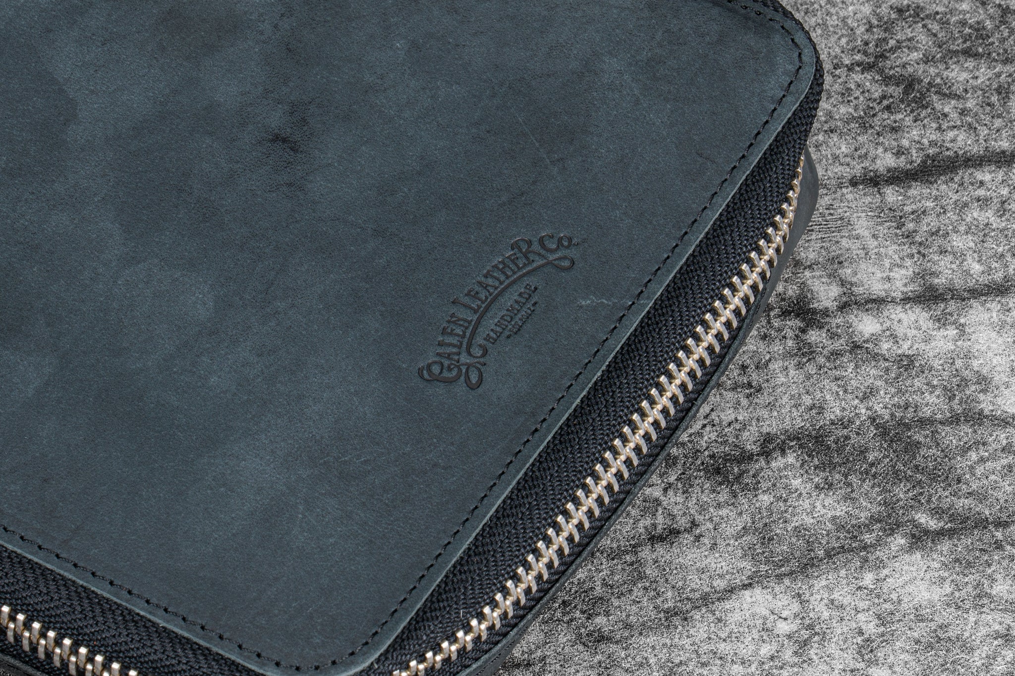 Zipper A5 Expansi A5 Wide Leather Zip Folio in C.H. Brown | Galen Leather Co.