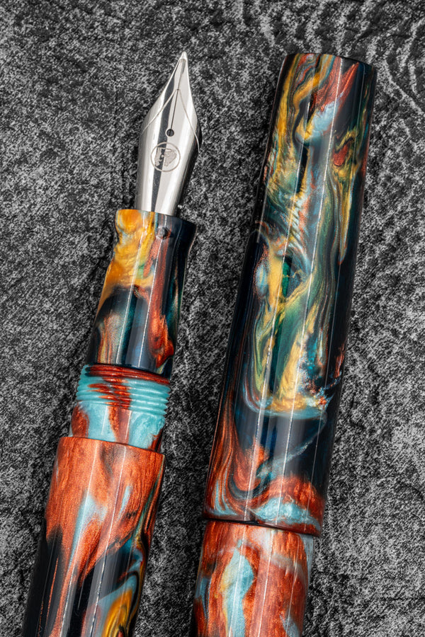 Studyo Agackakan x Galen - Fountain Pen - Dark Blue Abalone