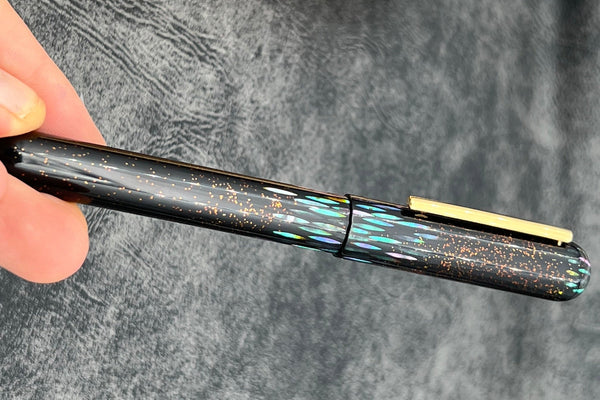 Ikkaku Urushi Raden Fountain Pen by Nahvalur | Exquisite