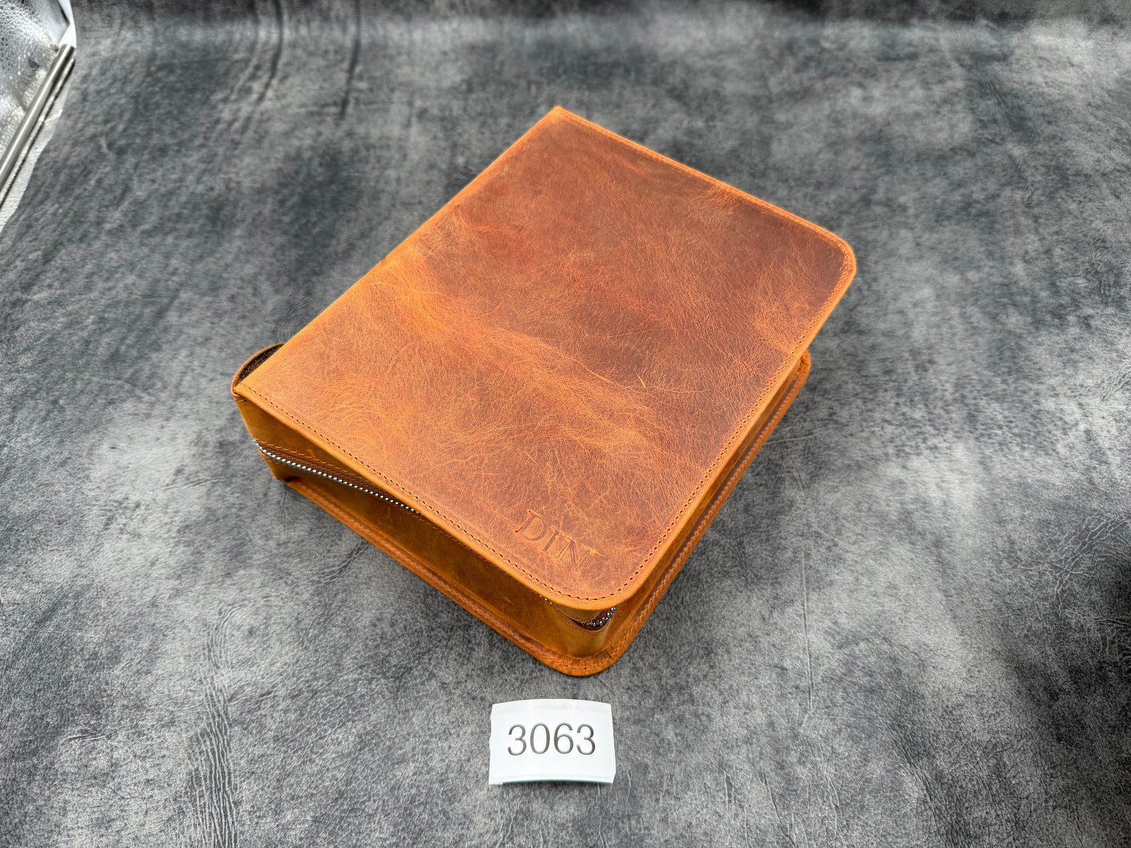 SECONDS - Leather Zippered 40 Slots Pen Case - 3063