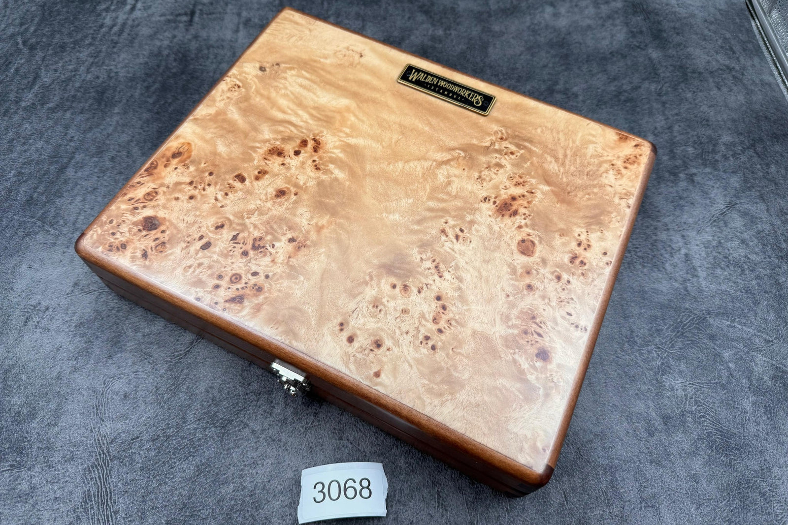 SECONDS  The Writing Box  - Thuja Wood Special Edition - 3068