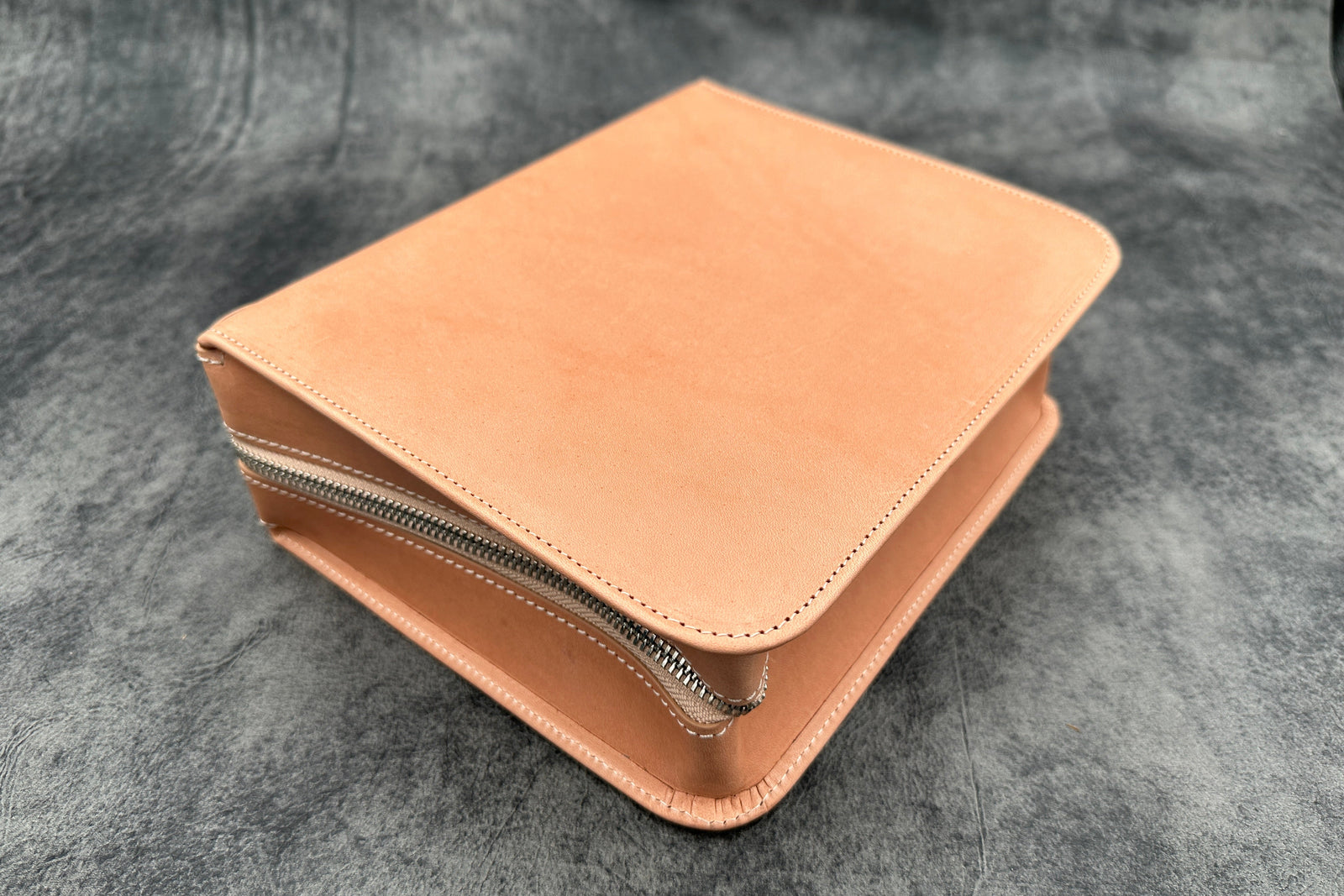 Leather Zippered 40 Slots Pen Case - Undyed Leather