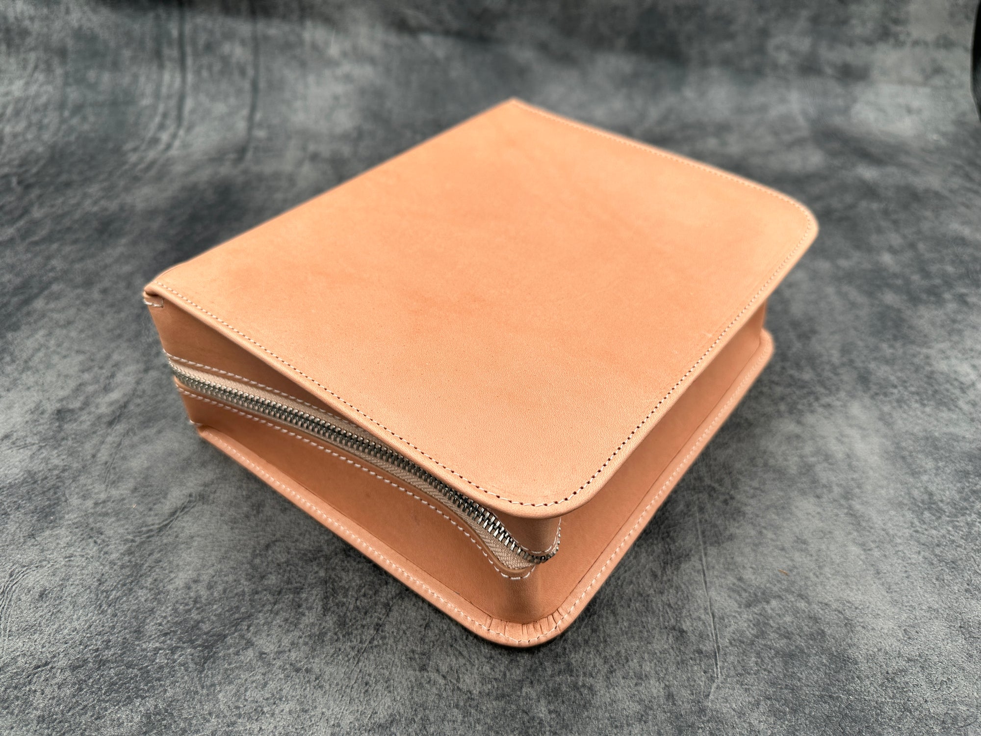 Leather Zippered 40 Slots Pen Case - Undyed Leather