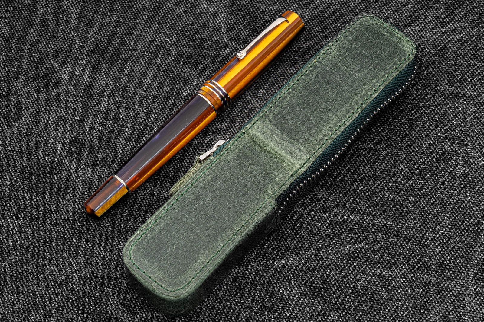 Leather Zippered Magnum Opus Single Hard Pen Case For Oversized Pens & Namiki Emperor - Crazy Horse Forest Green