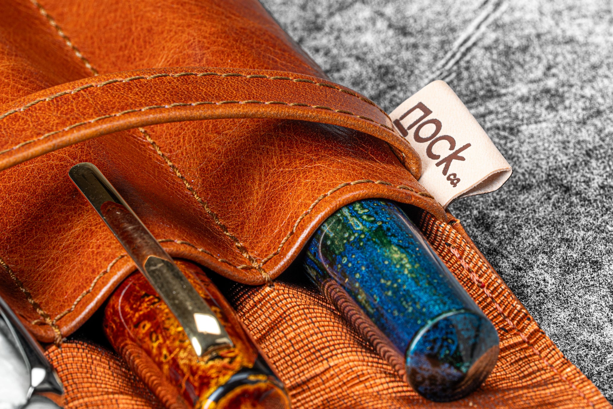 TwinFlip Leather Pen Case for 3 Pens - Built-In Airtag | Galen Leather