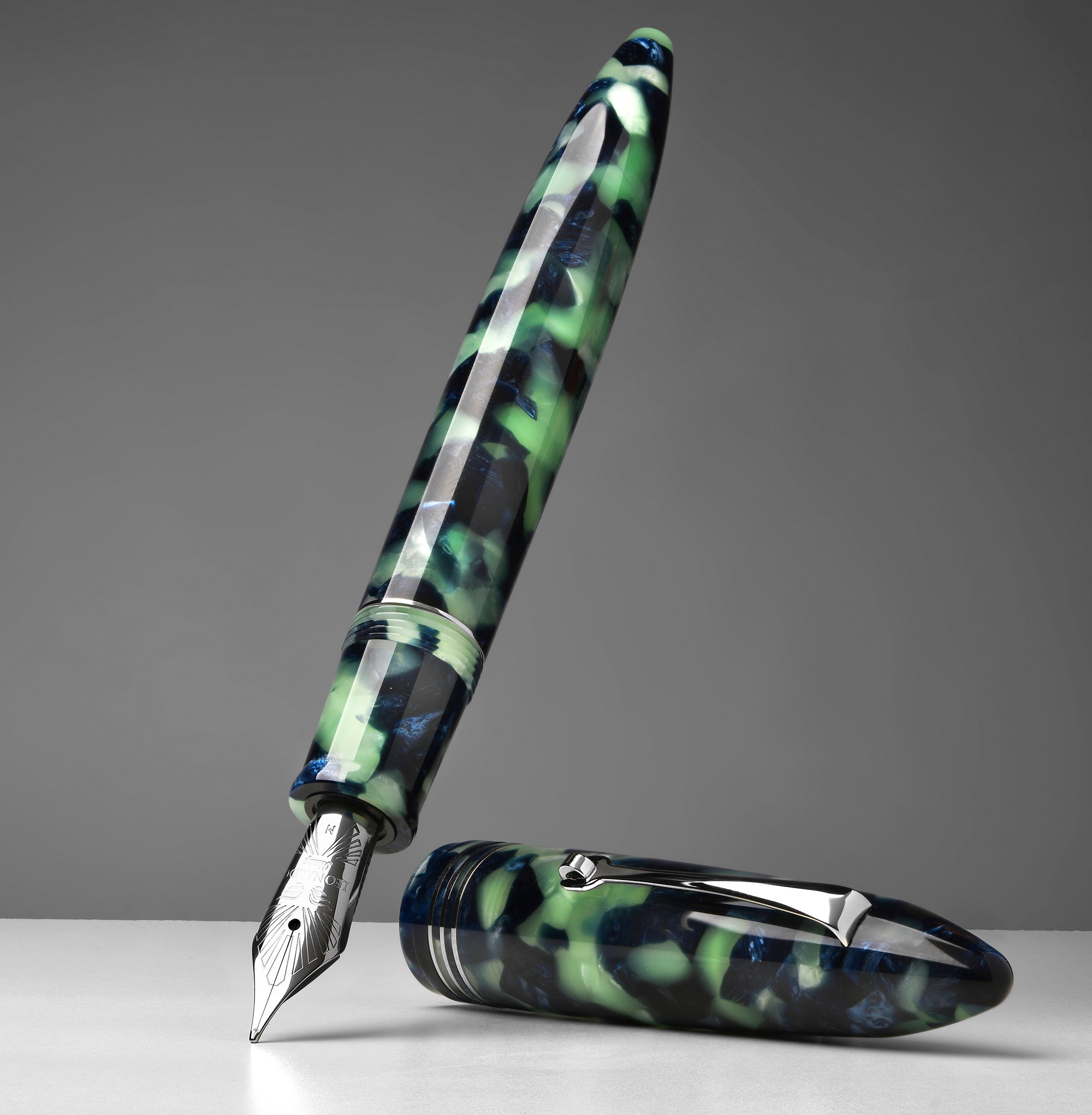 Leonardo Furore Fountain Pen - Fiordo di Furore ST - Galen Leather