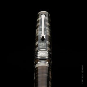 Leonardo Momento Zero Grande Fountain Pen – Mosaico Sand – ST #6