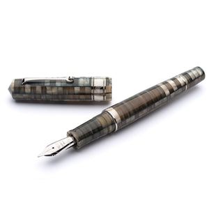 Leonardo Momento Zero Grande Fountain Pen – Mosaico Sand – ST #6