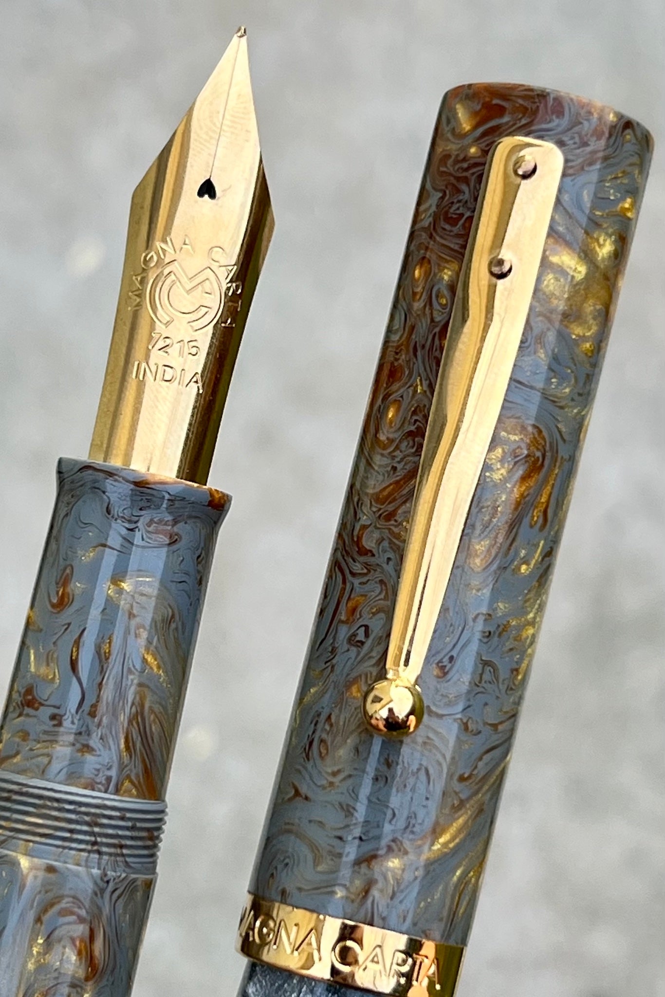 Magna Carta Mag 1000 Oversized Fountain Pen 10 - Galen Leather