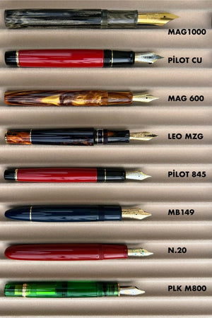 Magna Carta Mag 1000 Oversized Fountain Pen