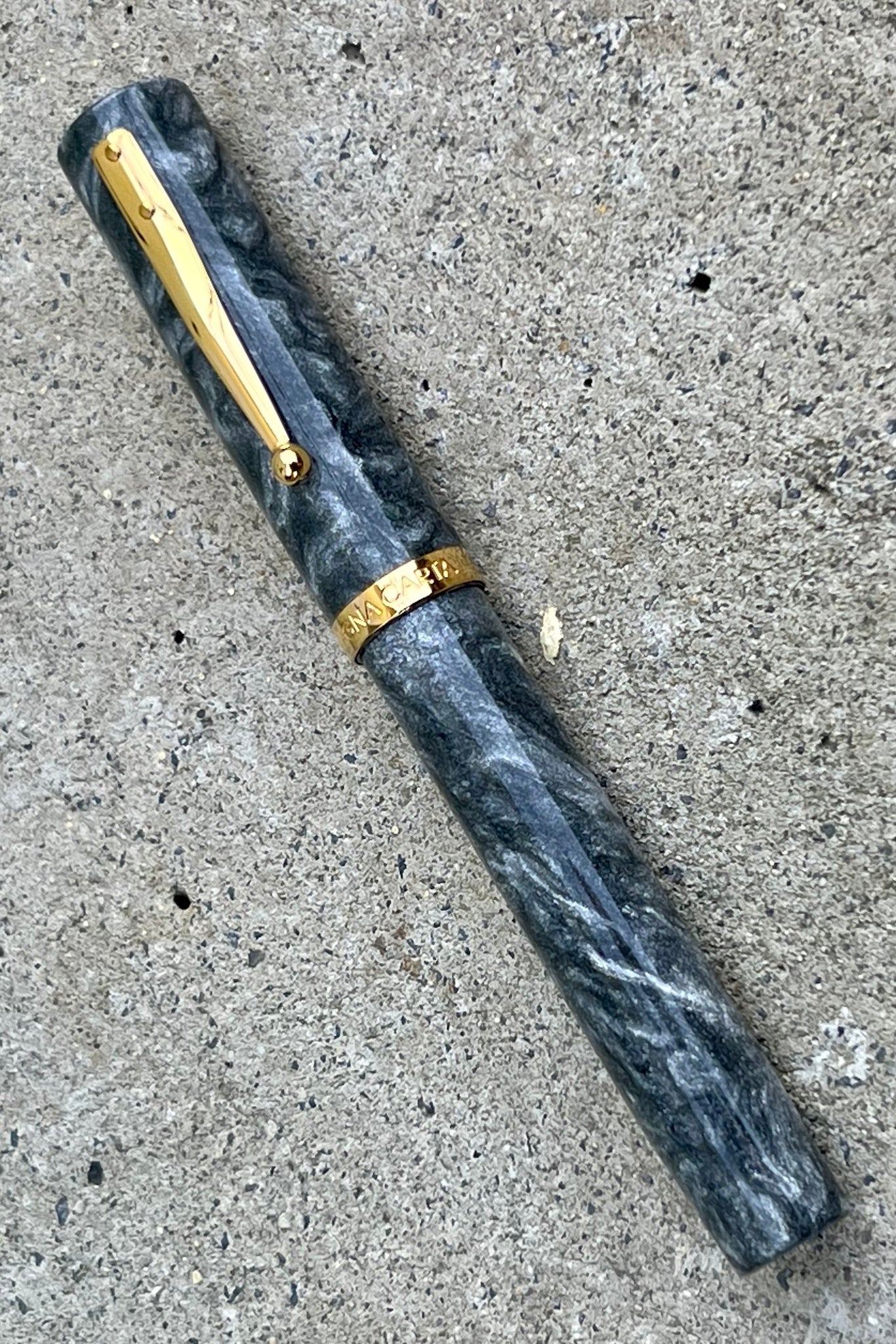 Magna Carta Mag 1000 Oversized Fountain Pen 8 - Galen Leather