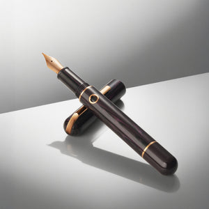 Nahvalur Nautilus Stylophora Berry Ebonite Fountain Pen