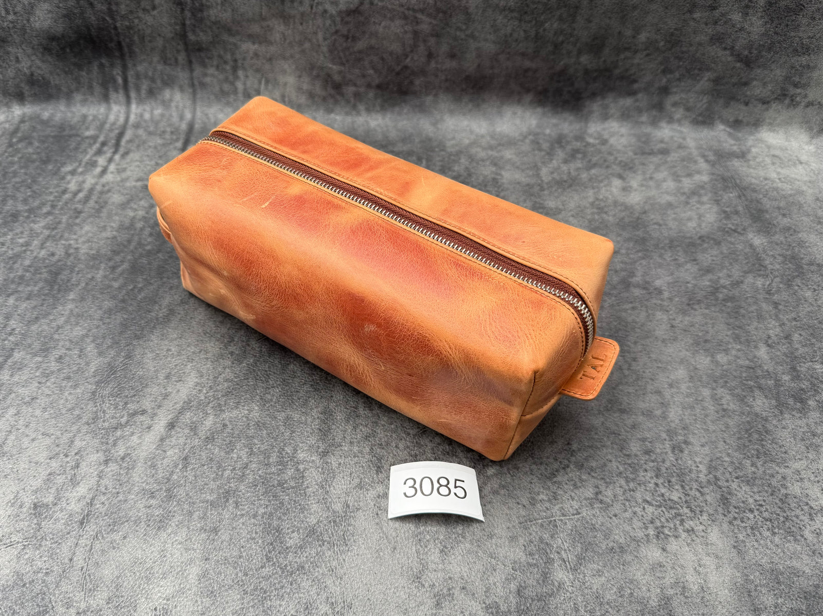 SECONDS Leather Classic Dopp Kit & Travel Toiletry Bag - 3085