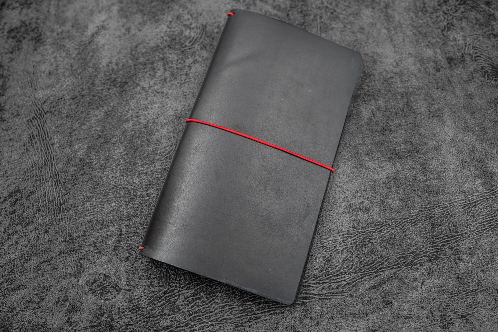 SECONDS Leather Traveler's Notebook Cover - Black