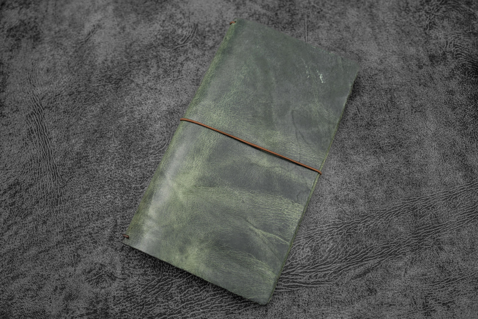 SECONDS Leather Traveler's Notebook Cover - Crazy Horse Forest Green