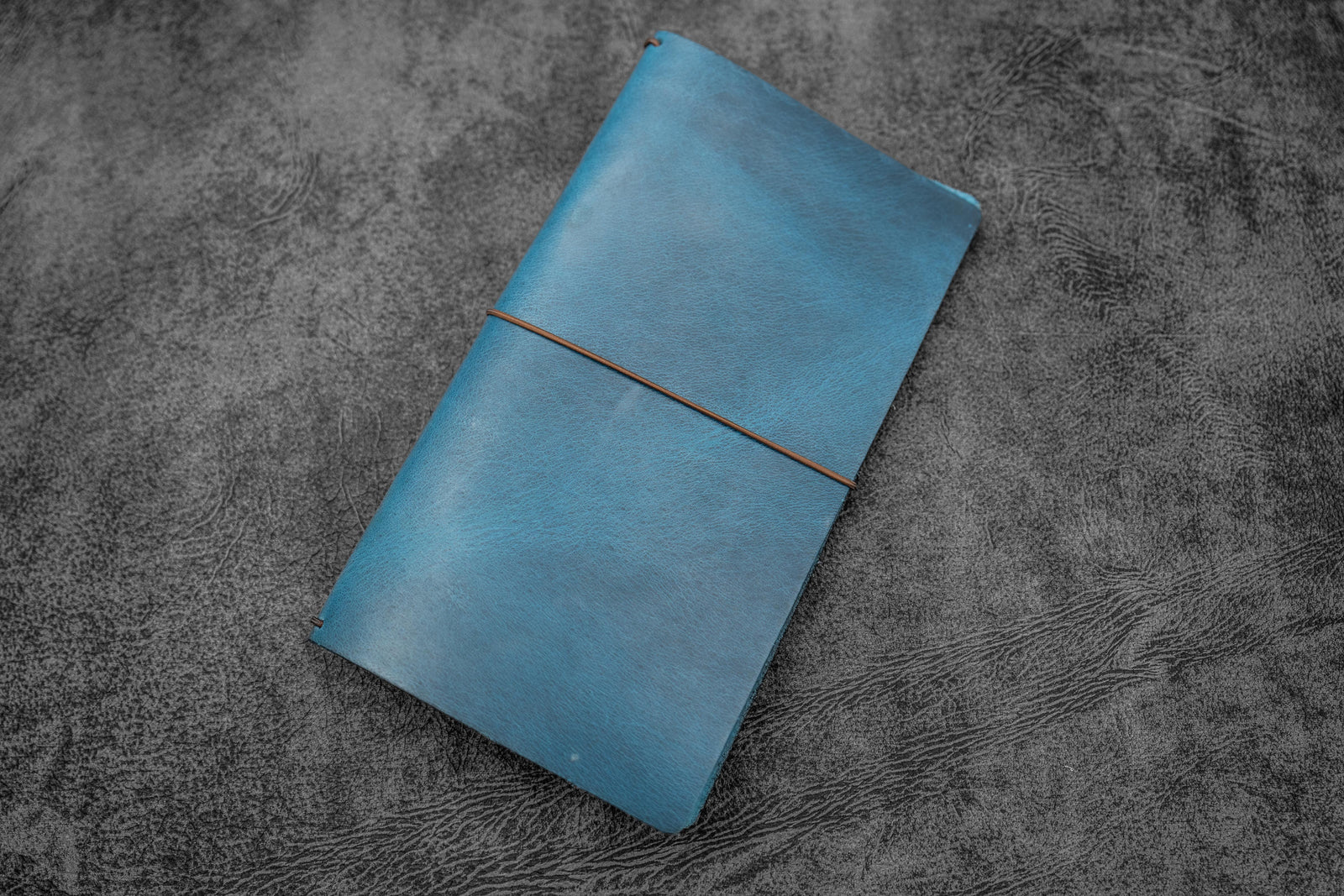 SECONDS Leather Traveler's Notebook Cover - Crazy Horse Ocean Blue