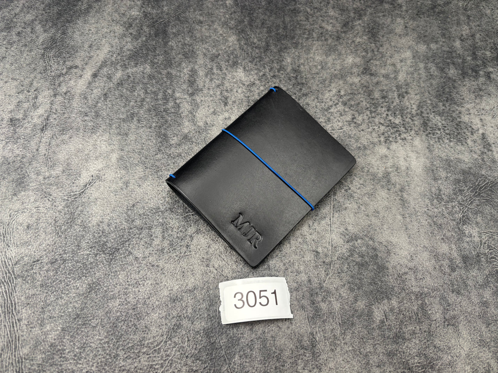 SECONDS Leather Traveler's Notebook Cover - Passport - Black - 3051