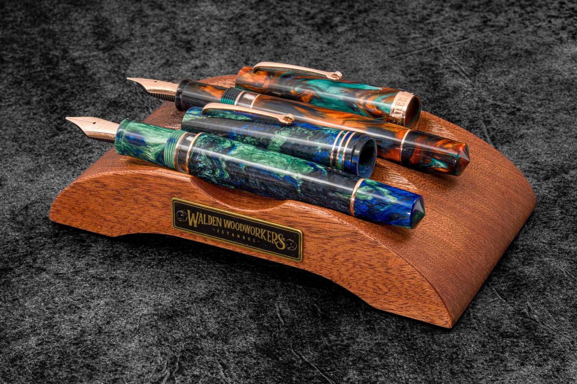 The Pen Arch - Wooden Fountain Pen Stand - Mahogany