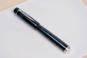 Ulpia Párix Ebonite Fountain Pen - Marine