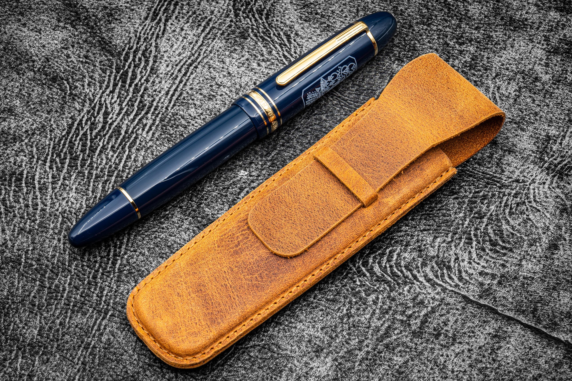 Vintage Style Slim Leather Pen Sleeve for Single Pen - Crazy Horse Brown