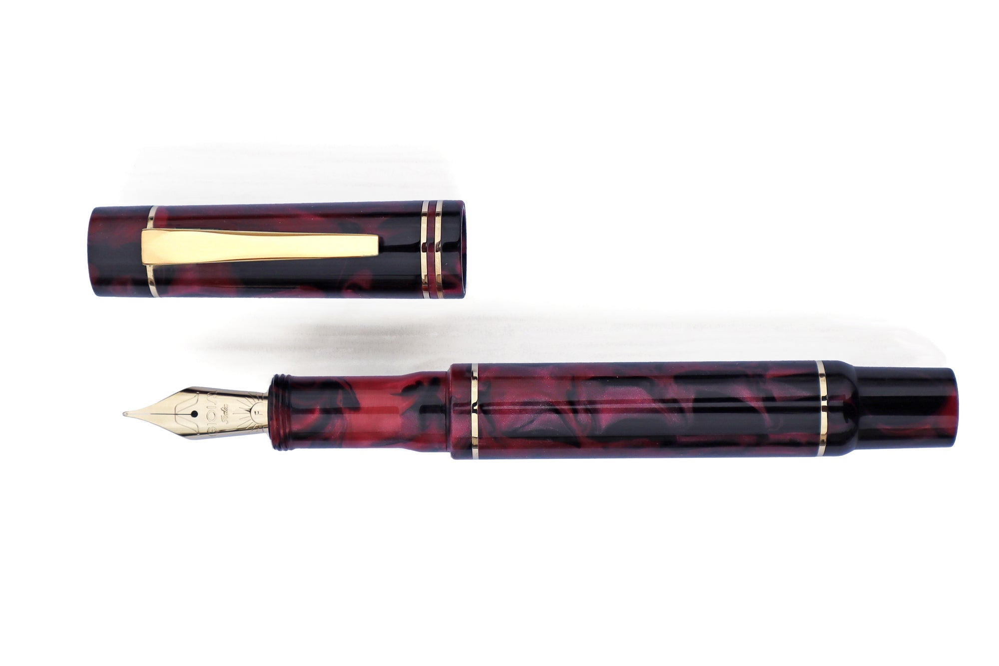 Gioia Alleria Amaranto Fountain Pen Gold Trim