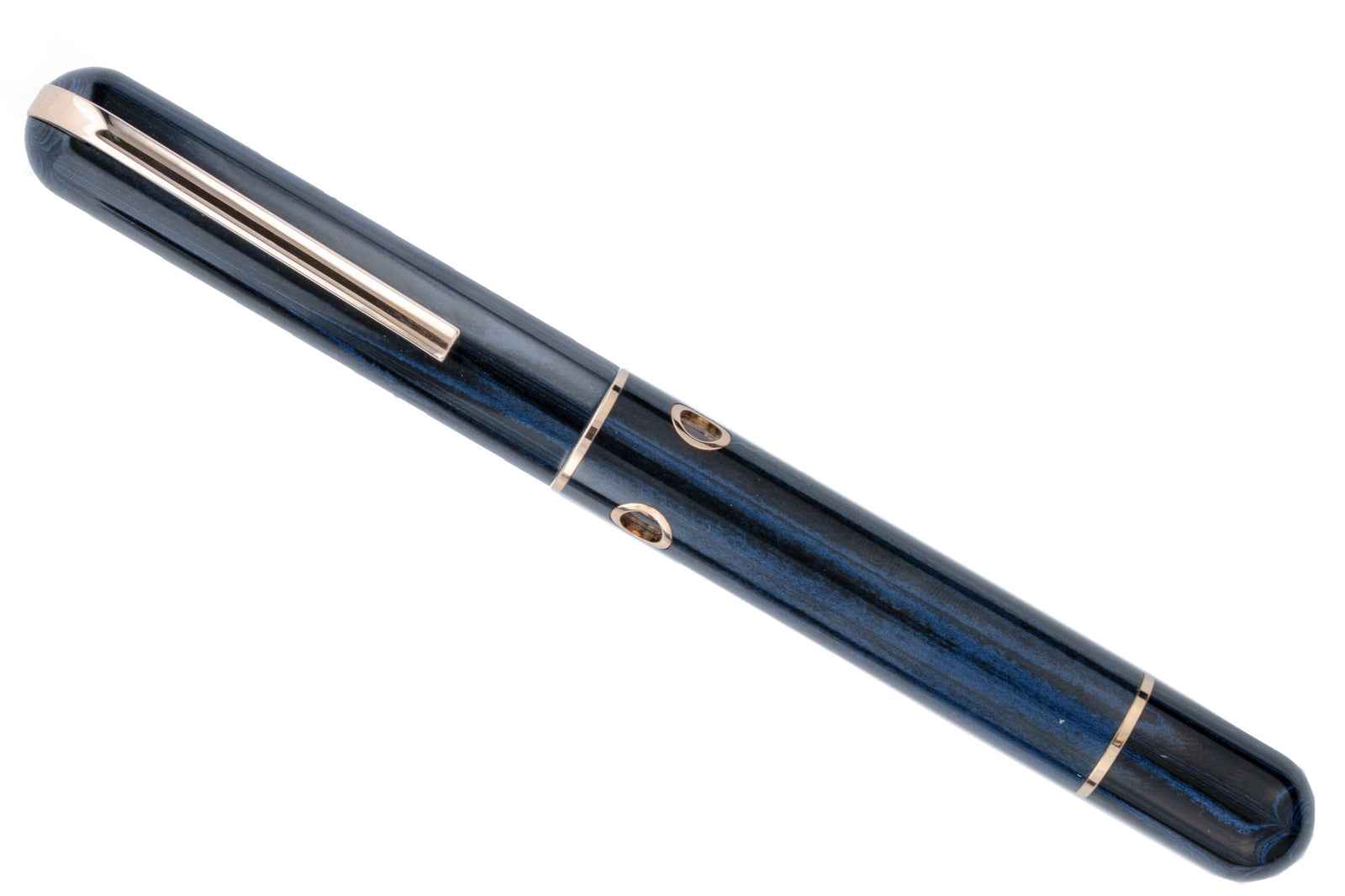 Nahvalur (Narwhal) Nautilus Ebonite Fountain Pen - Maylandia Blue