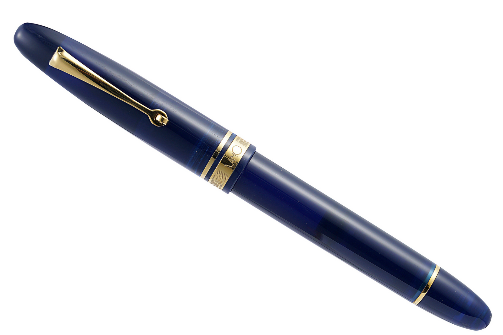 Omas Ogiva Fountain Pen in Blu with Gold Trim