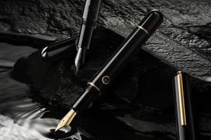 Nahvalur (Narwhal) Nautilus Bronze Corydoras Ebonite Fountain Pen