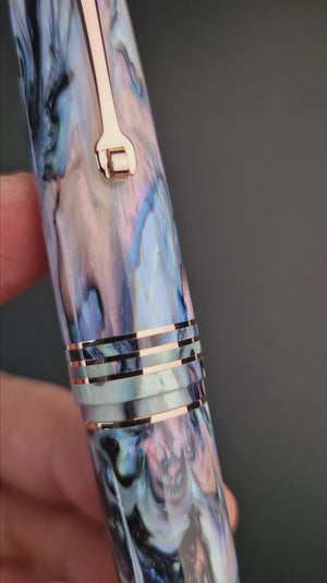 Leonardo - MZG 2.0 Fountain Pen - Dalia eveline - Rose Gold
