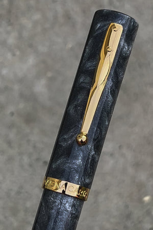 Magna Carta Mag 1000 Oversized Fountain Pen 8