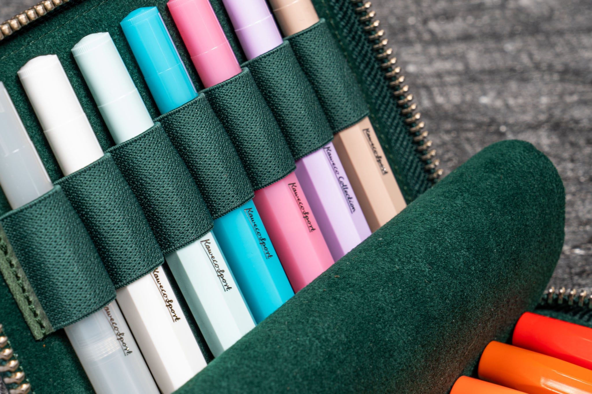 Handmade Leather Zippered 10 Slots Pen Case - Black - Galen Leather