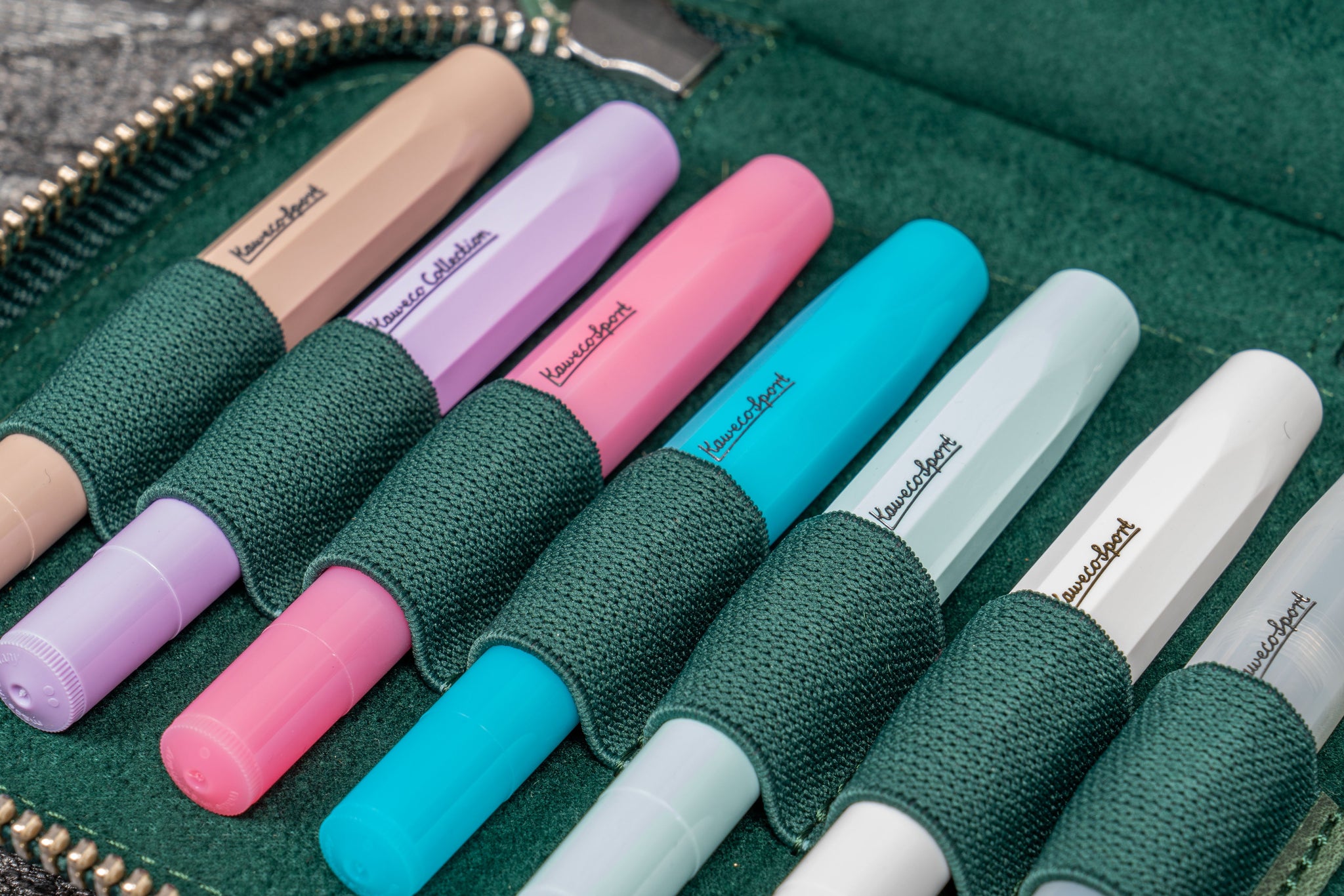 Handmade Leather Zippered 10 Slots Pen Case - Black - Galen Leather