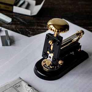 El Casco Stapler M-1 Small - Gold and Black - Galen Leather
